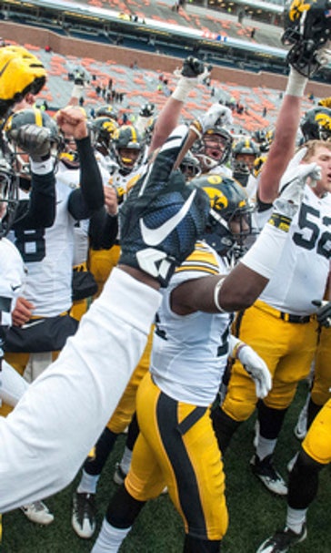 The Outlaw: Iowa LB Josey Jewell makes star turn